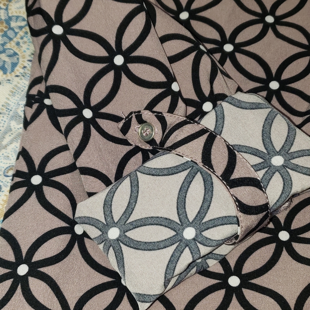 Work Blouse - Picture 4 of 5